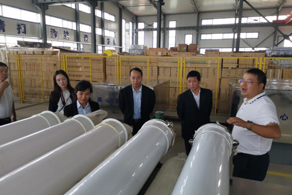 陜西航天建設(shè)集團(tuán)有限公司總經(jīng)理、黨委副書(shū)記謝明娟率隊(duì)赴遼寧一諾環(huán)保產(chǎn)業(yè)集團(tuán)開(kāi)展考察調(diào)研工作